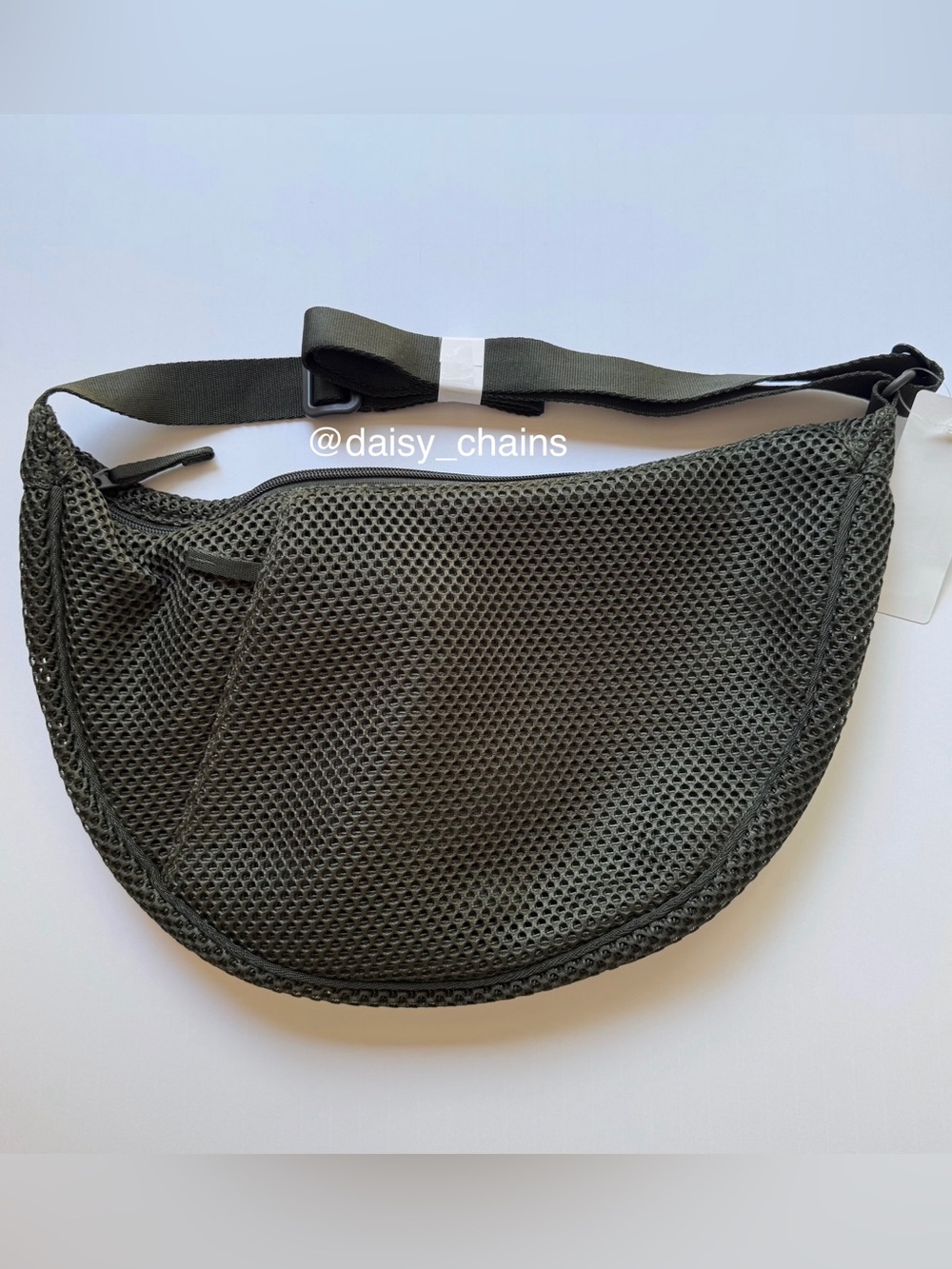 Uniqlo Mesh Round Shoulder Bag